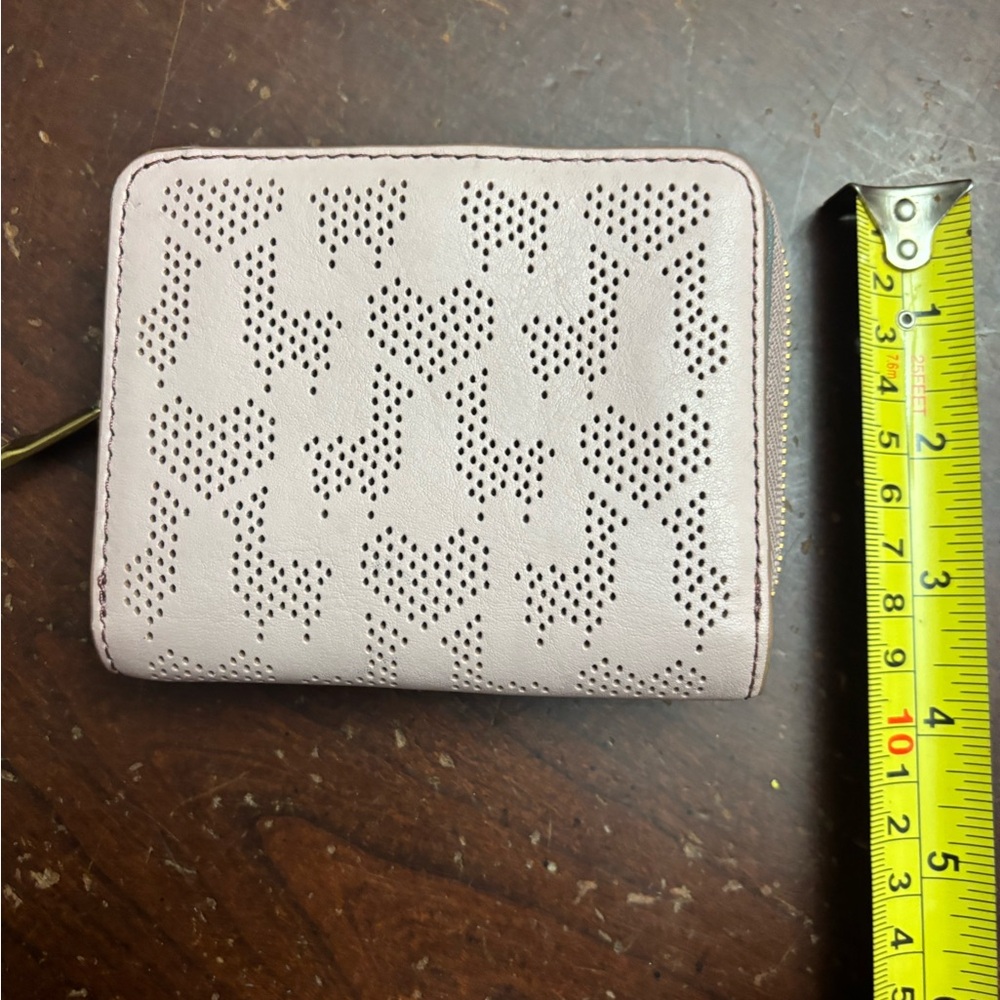 Fossil woman’s pale pink bow detail wallet smaller luxury money leather